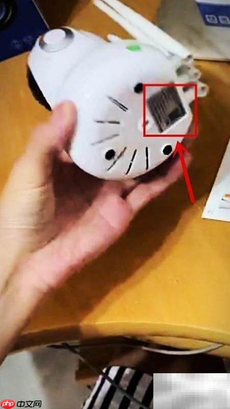 监控摄像头旋转调节方法